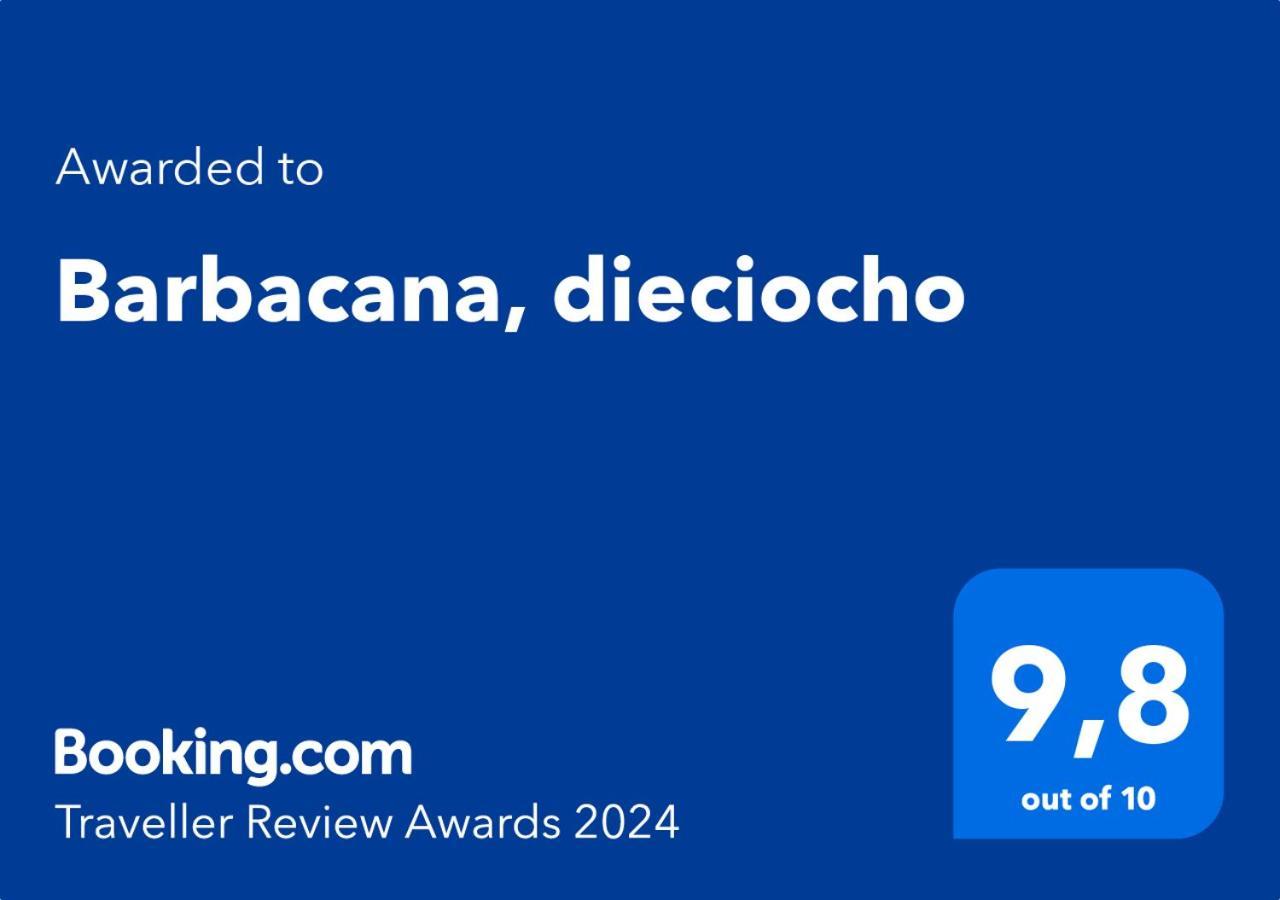 Barbacana, Dieciocho バエサ エクステリア 写真